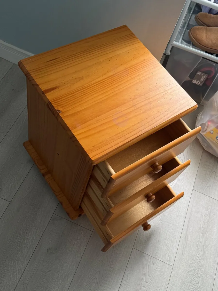 Bedside table - Image 3