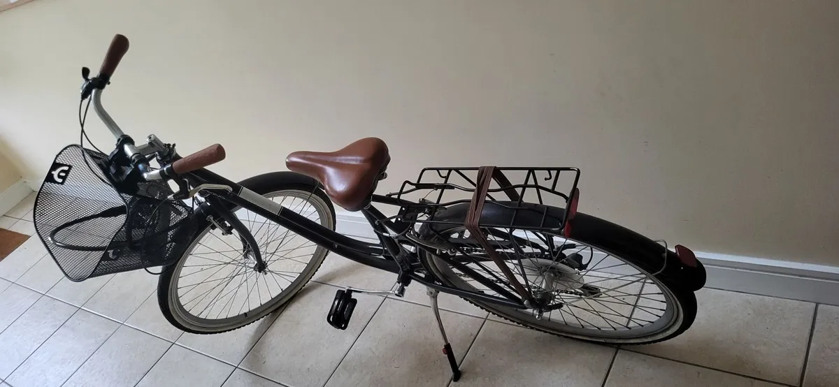 Bikes very good condition like new - Image 1