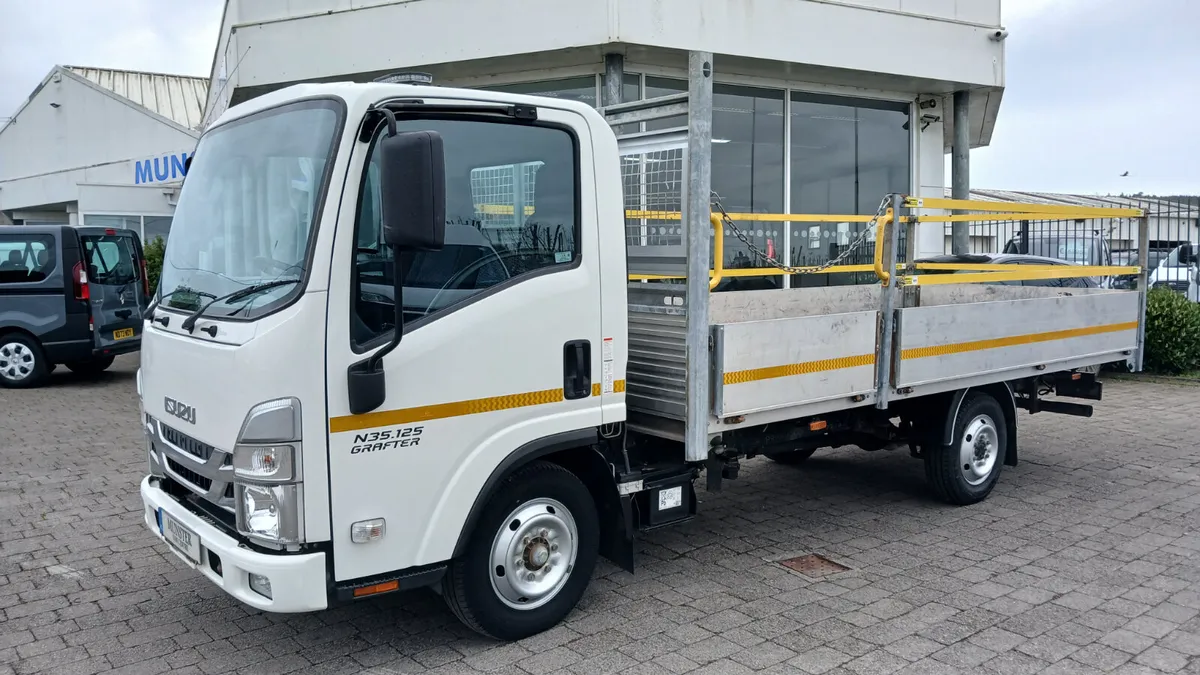 231 ISUZU GRAFTER DROPSIDE 3.5T 41K MILES - Image 1