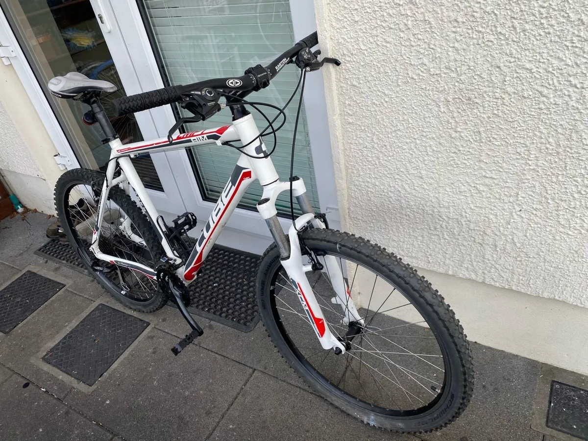 Cube CMPT 22 inch frame 24 speed 26 inch - Image 3