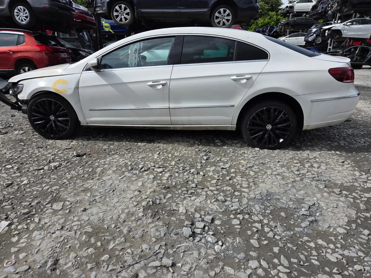 2012 Volkswagen Passat CC For Breaking/Dismantling - Image 2