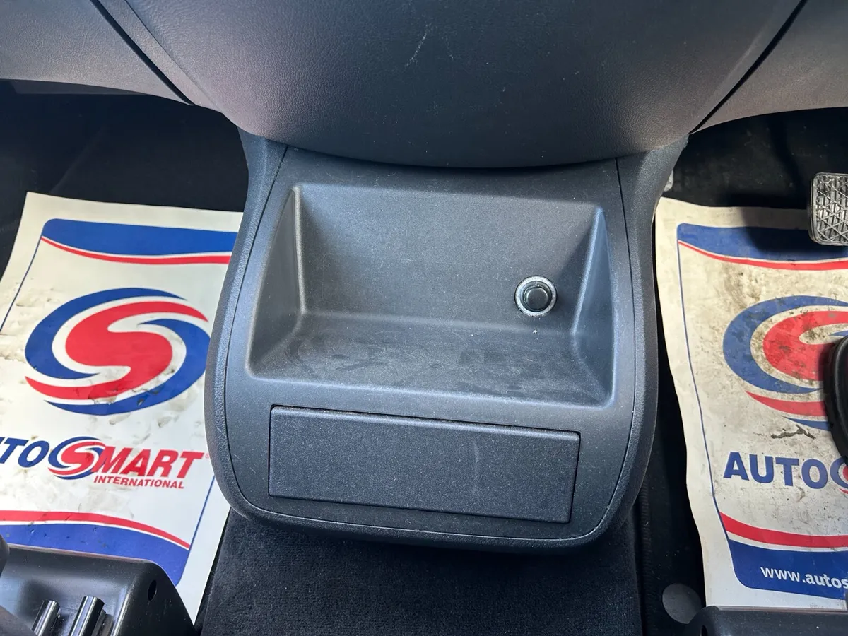 8 Seater Tourer - Image 4