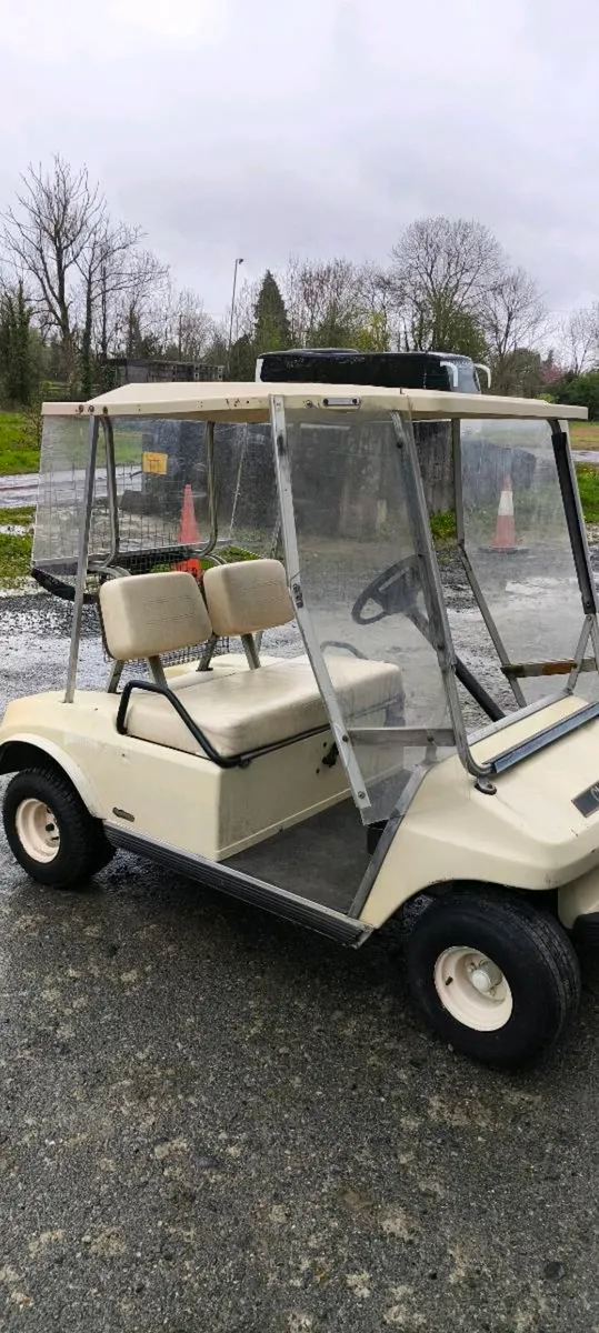 Petrol golf buggy - Image 4