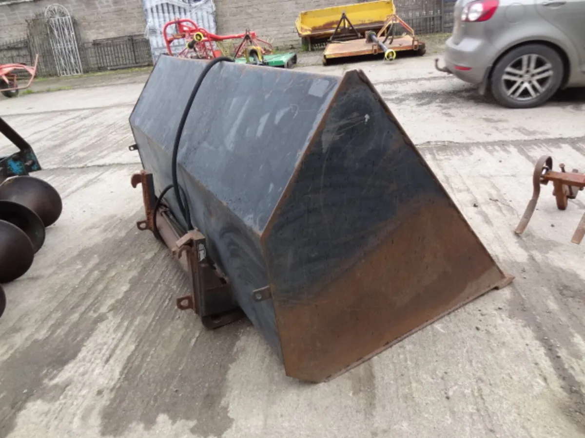 Quicke Alo Tip Bucket - Image 4