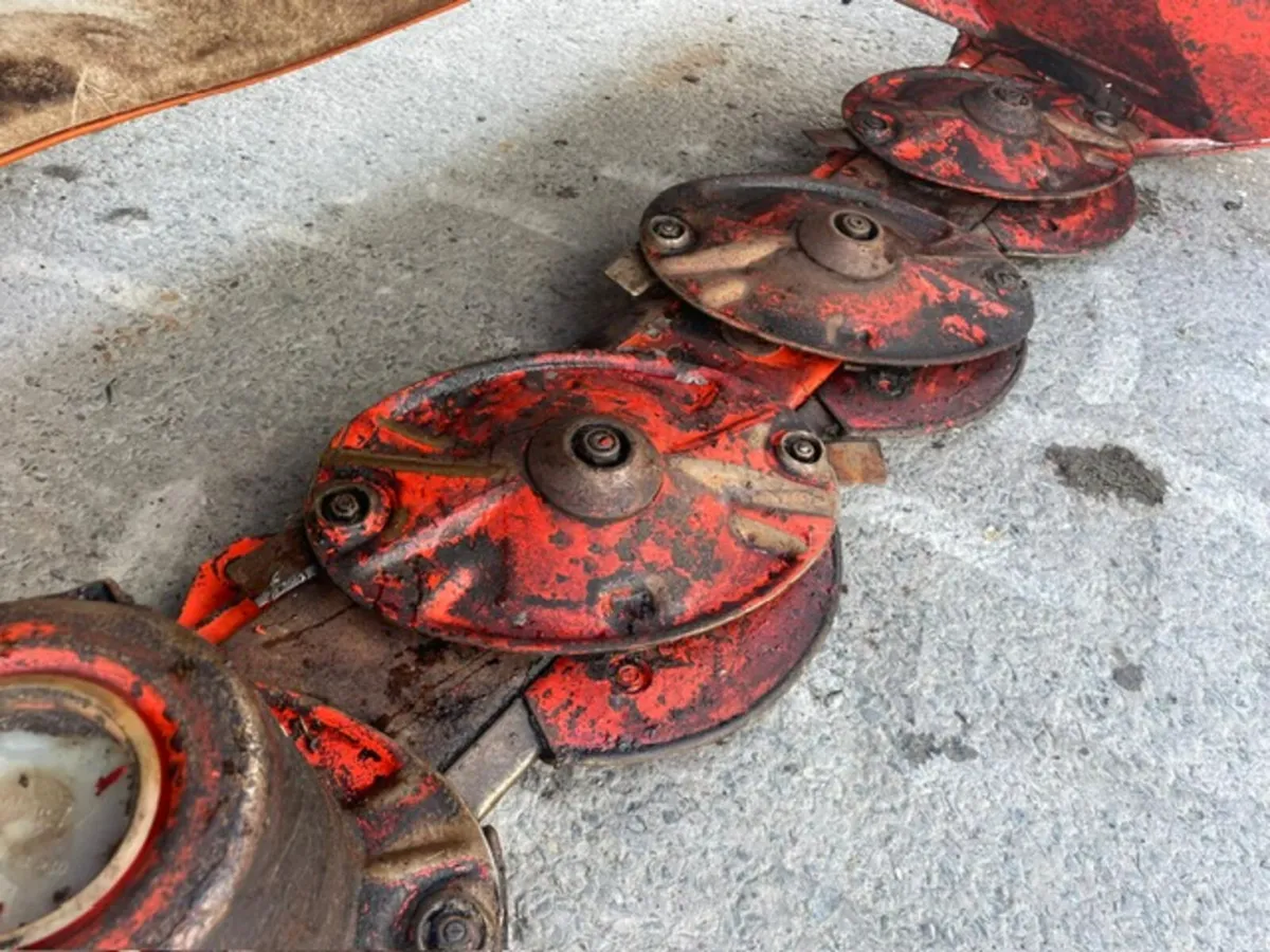 KUHN GMD44 MOWER, 5'6" - Image 4