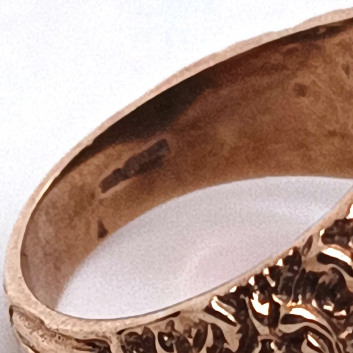 Cabochon Tiger's Eye,  9k Yellow Gold Ring - Image 2