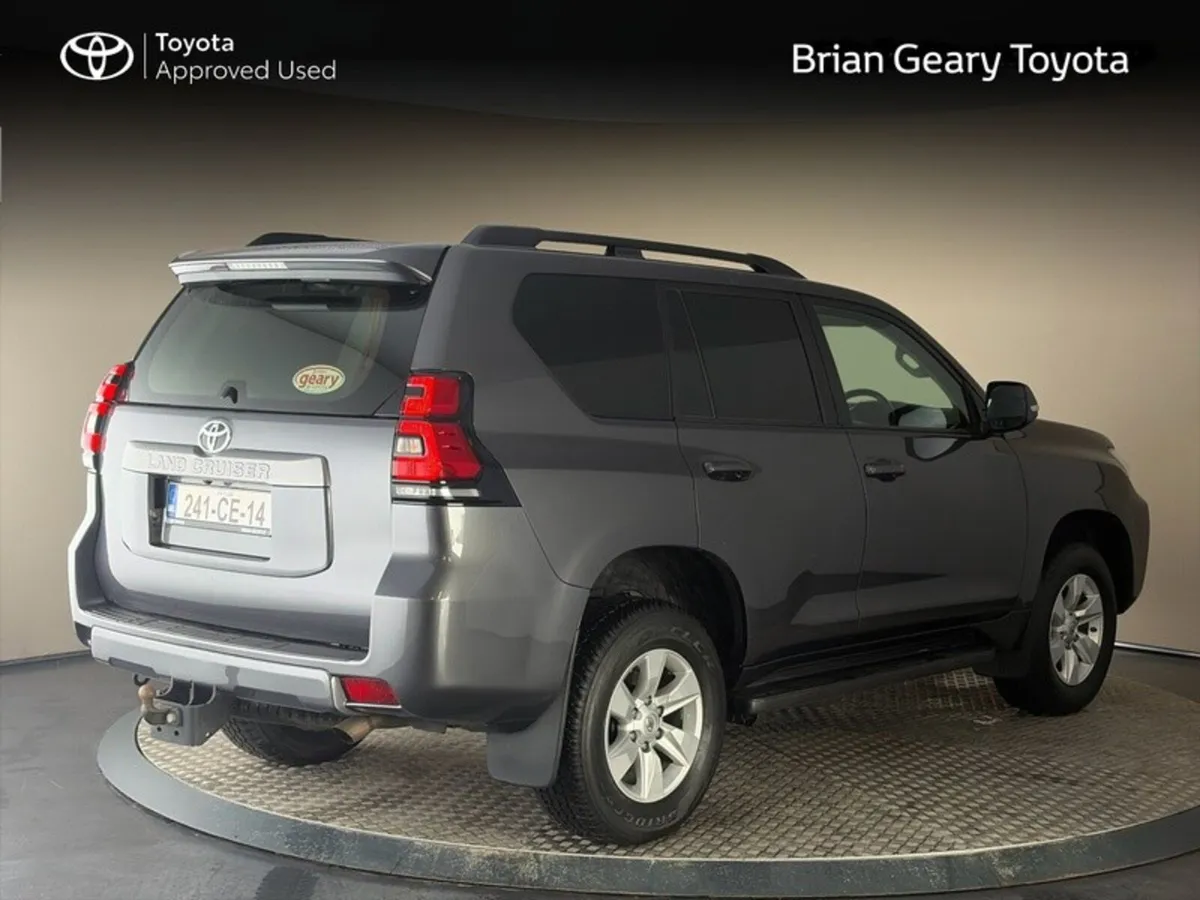 Toyota Land Cruiser LWB GC COMM - Image 2