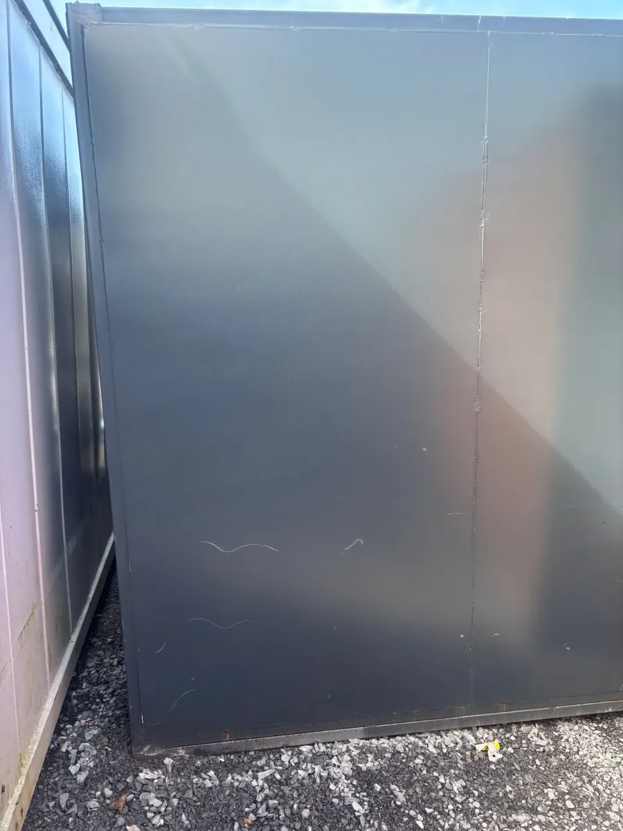 Two containers for sale, separately - Image 2