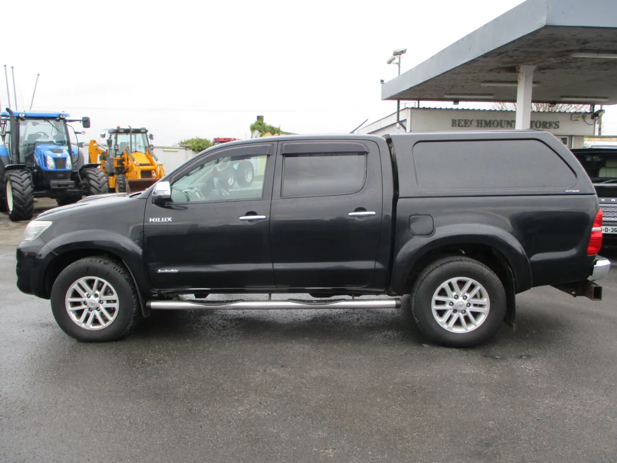Toyota Hilux 3.0 D4D CREWCAB - Image 4