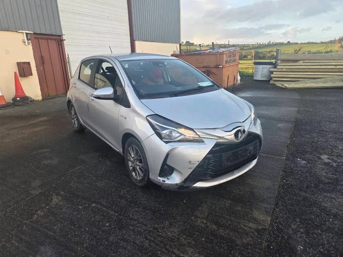Toyota Yaris 2018 automatic €6000 - Image 1