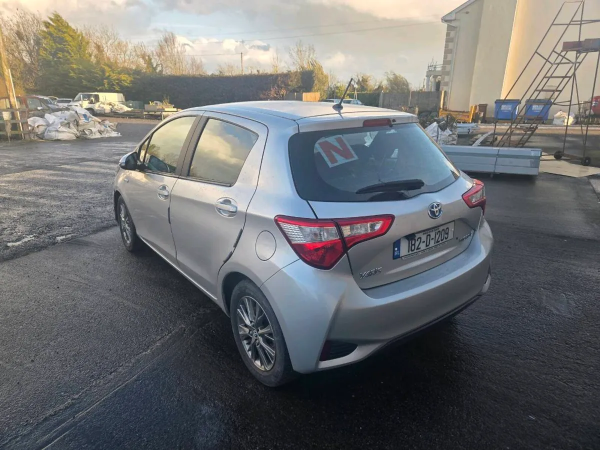Toyota Yaris 2018 automatic €6000 - Image 3