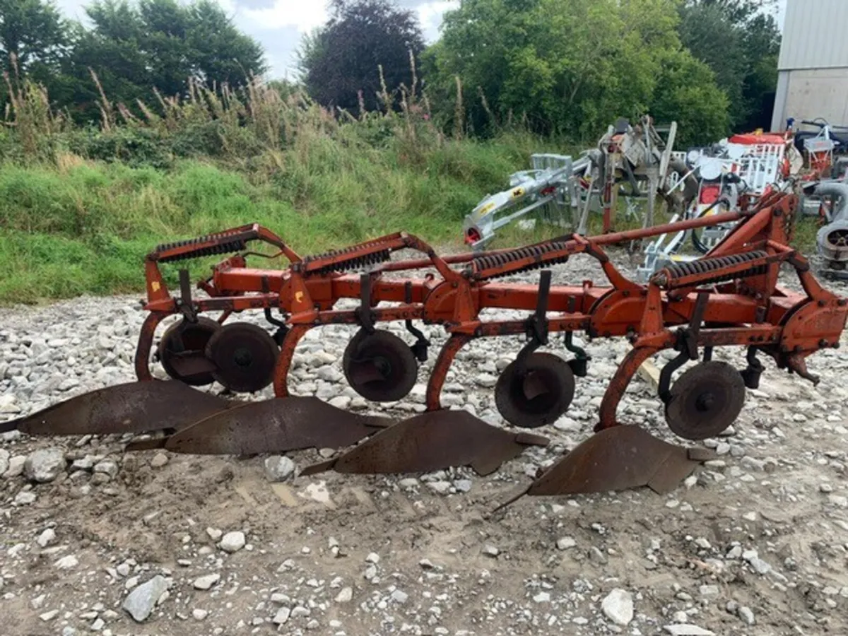 KV SANDERUM 4F (3+1) VARIWIDTH PLOUGH - Image 2