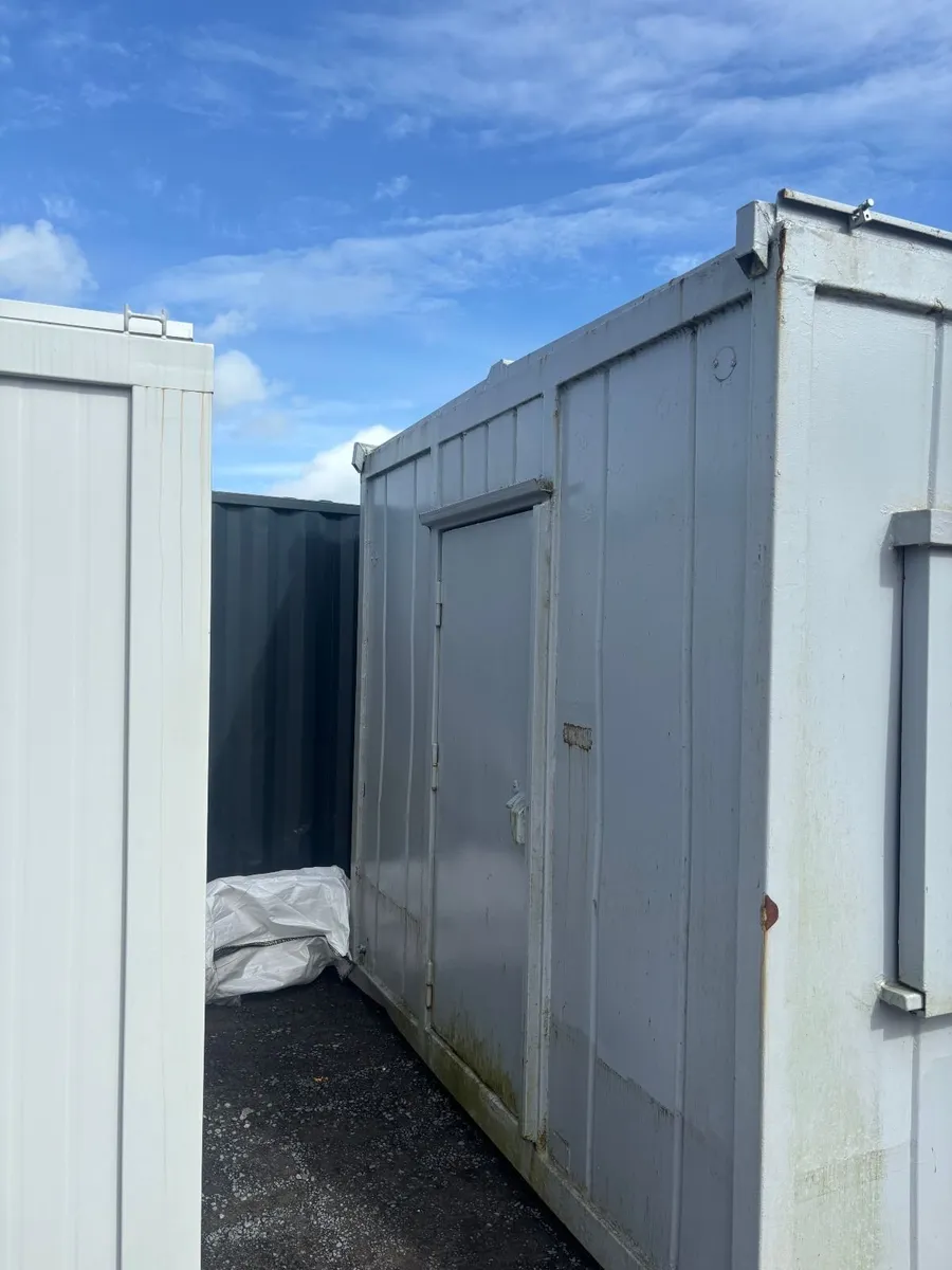 Toilet and Office Block - Image 4