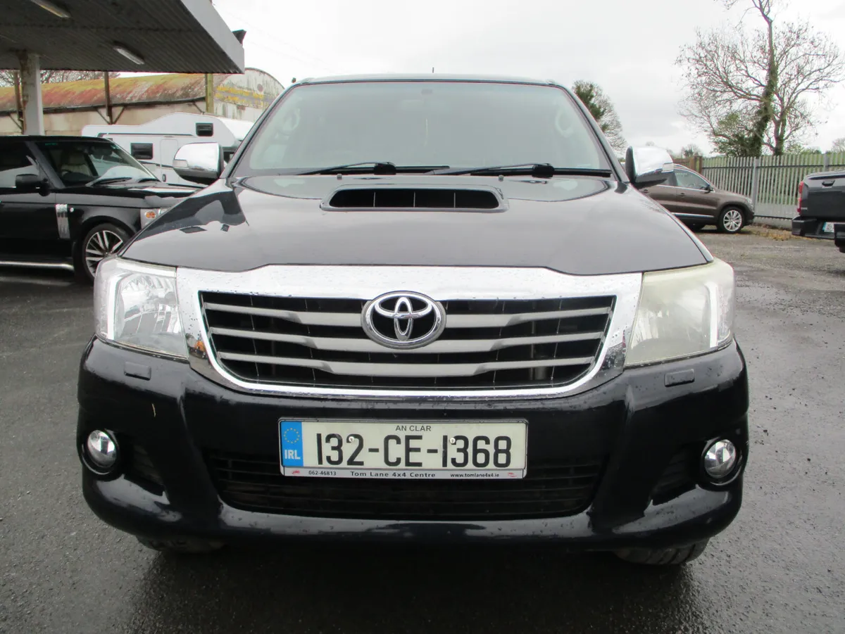 Toyota Hilux 3.0 D4D CREWCAB - Image 2