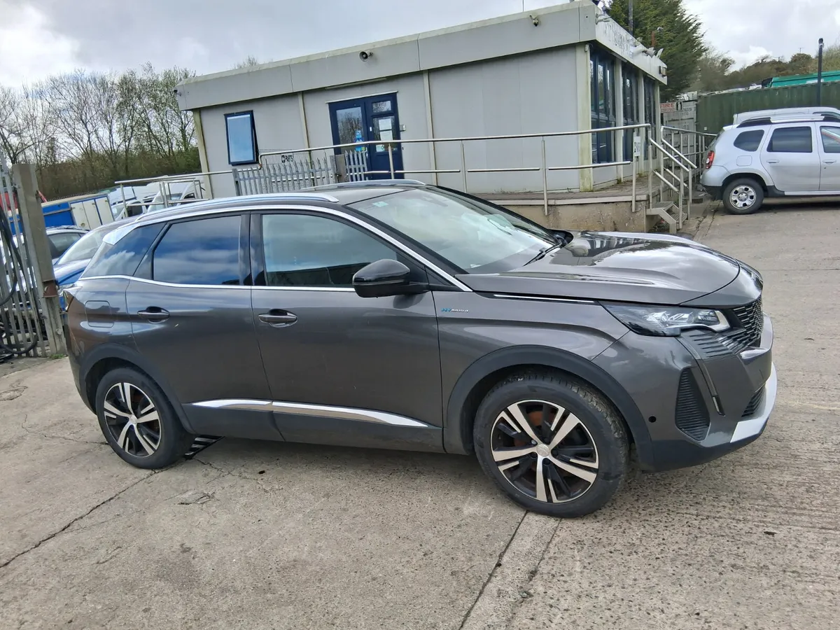 2022 PEUGEOT 3008  FL GT 1.6 AUTO (for parts only) - Image 1