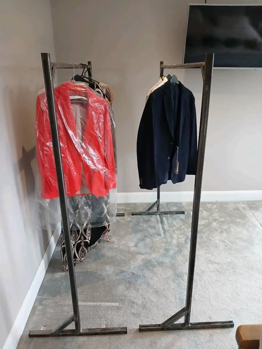 CLOTHES RAILS - Image 2