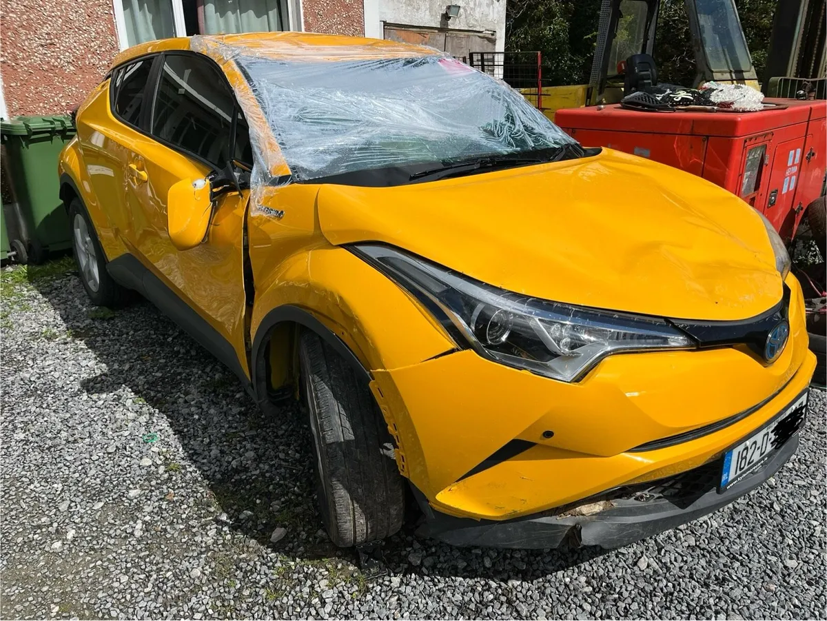 2018 Toyota C-HR auto - Image 1