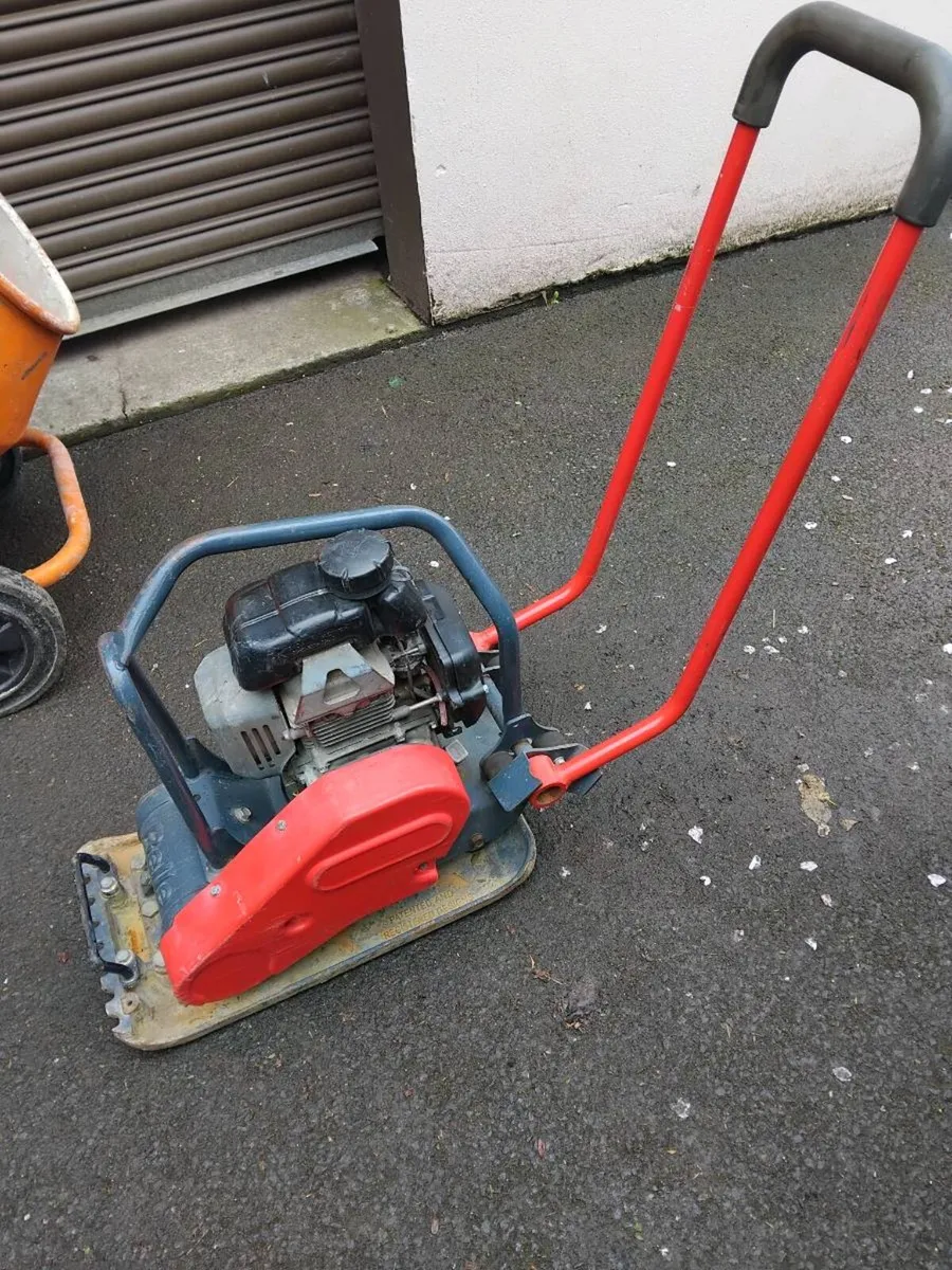 Wacker compactor plate - Image 1