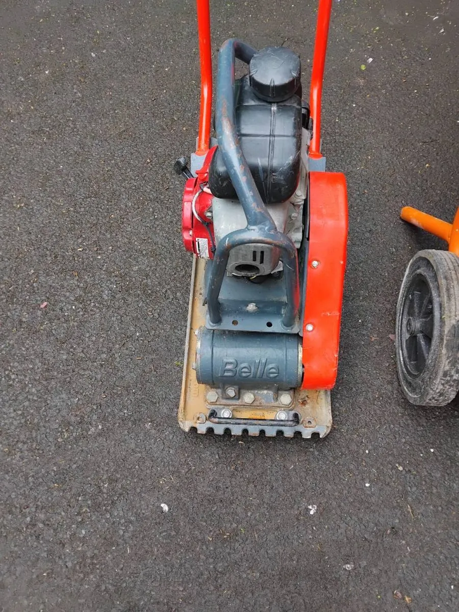 Wacker compactor plate - Image 3