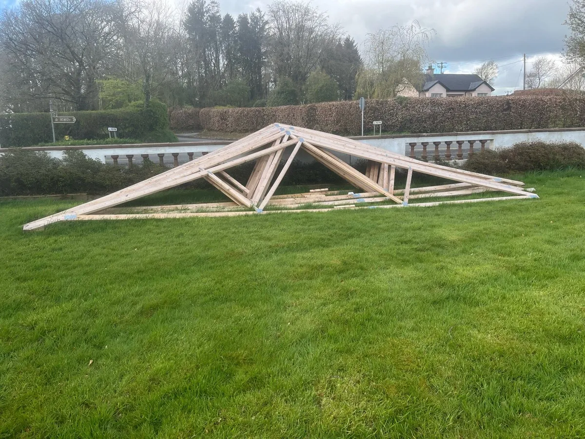 Roof trusses - Image 1