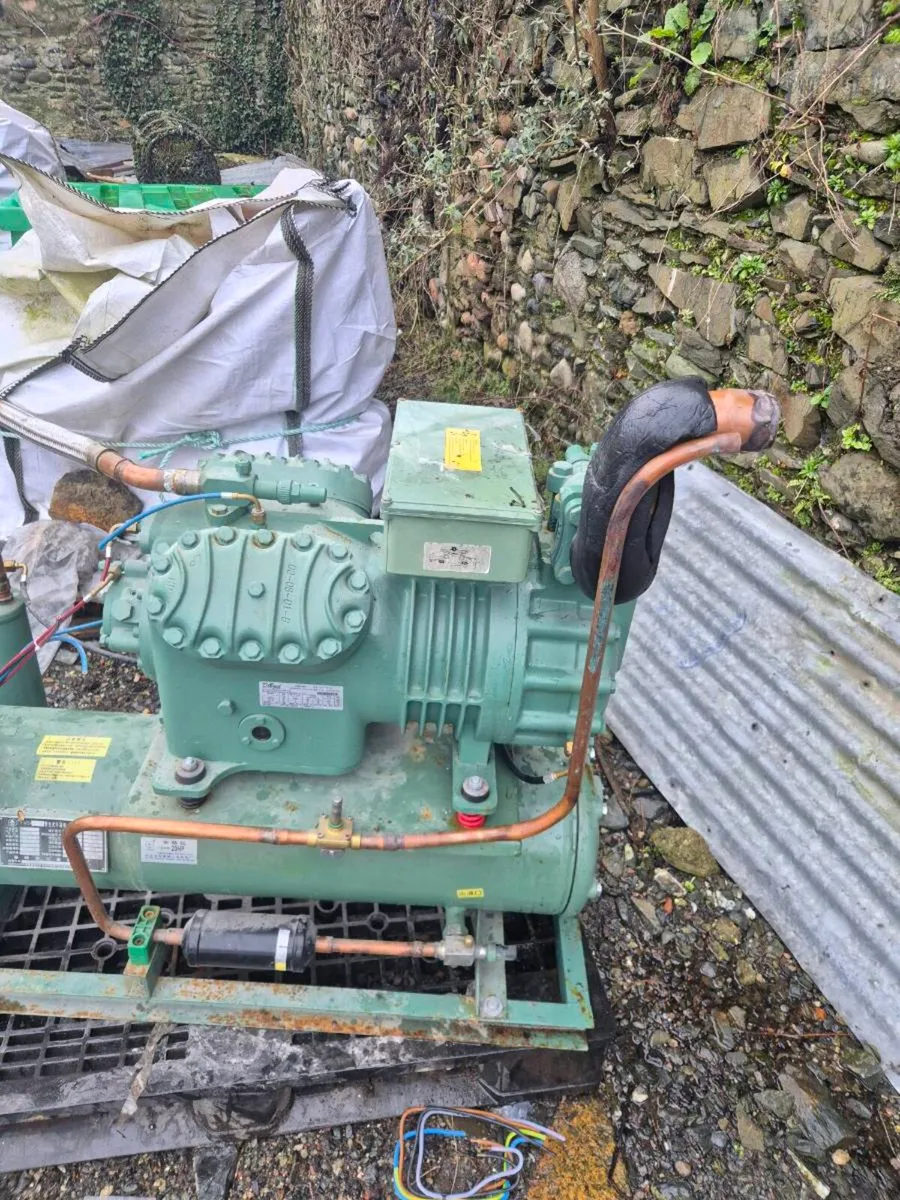 Reciprocating refrigeration compressor - Image 2