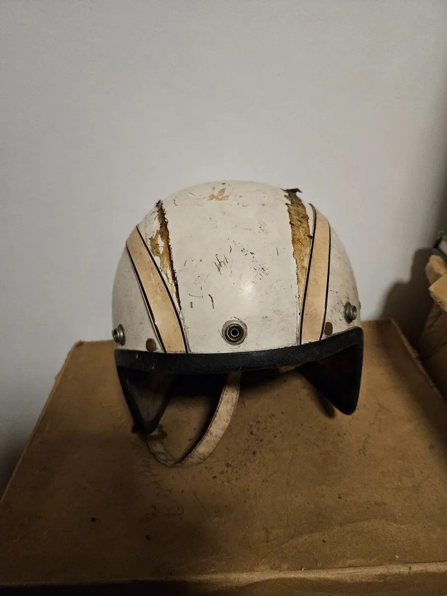 Vintage Motorbike Motor Racing Helmet - Image 1