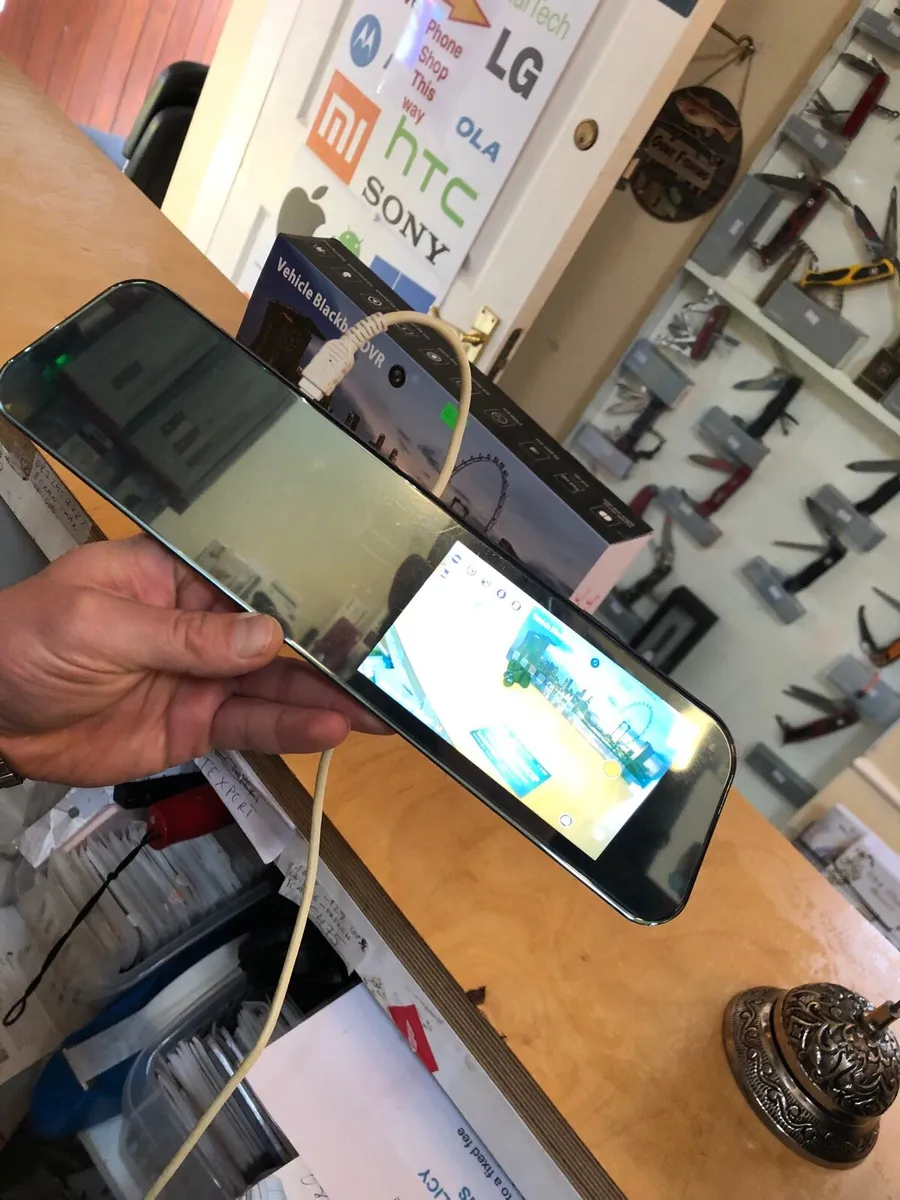 Touch Screen Mirror Dash Cam - Image 4