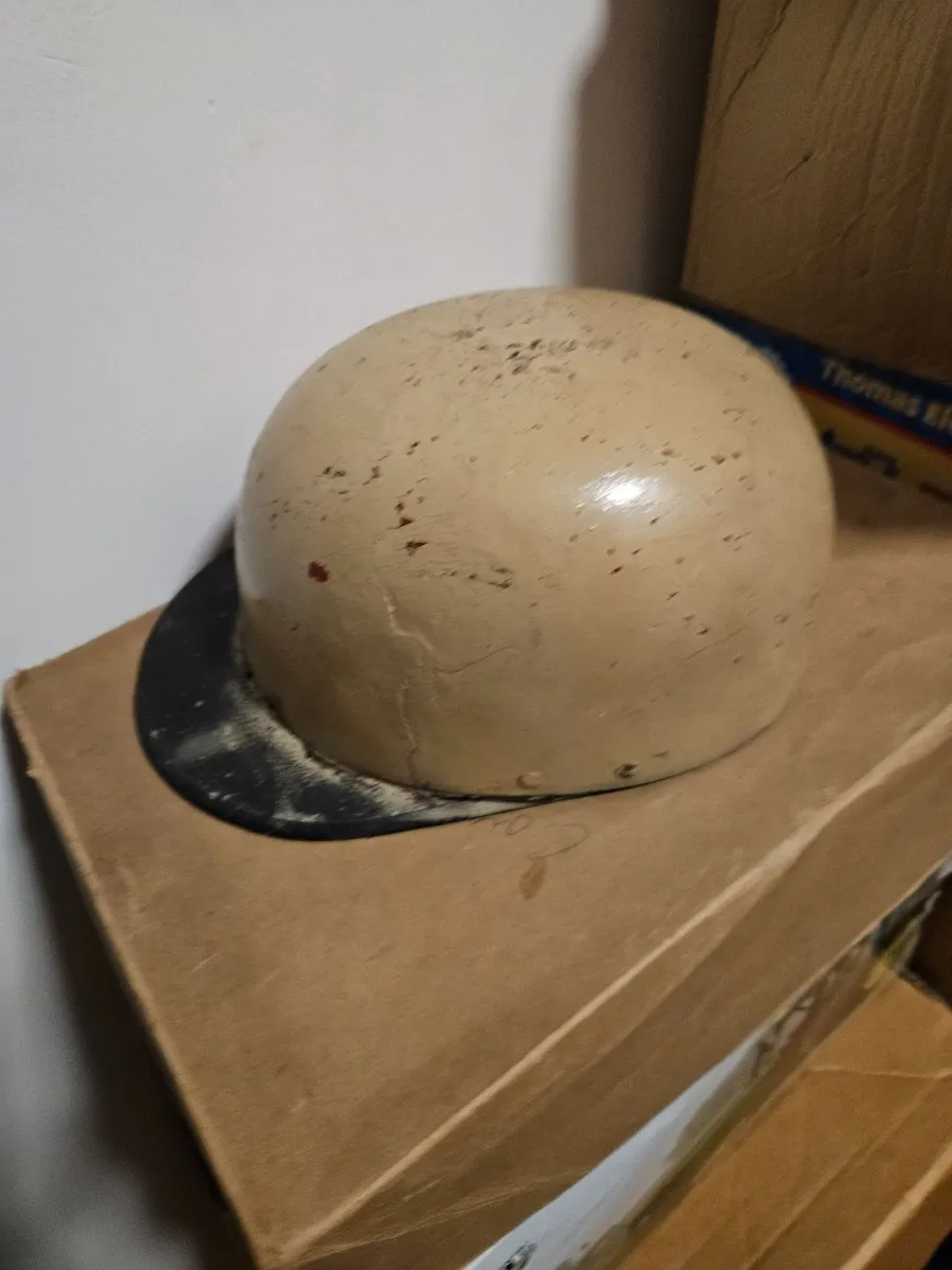 Vintage Motorbike Motor Racing Helmet - Image 3