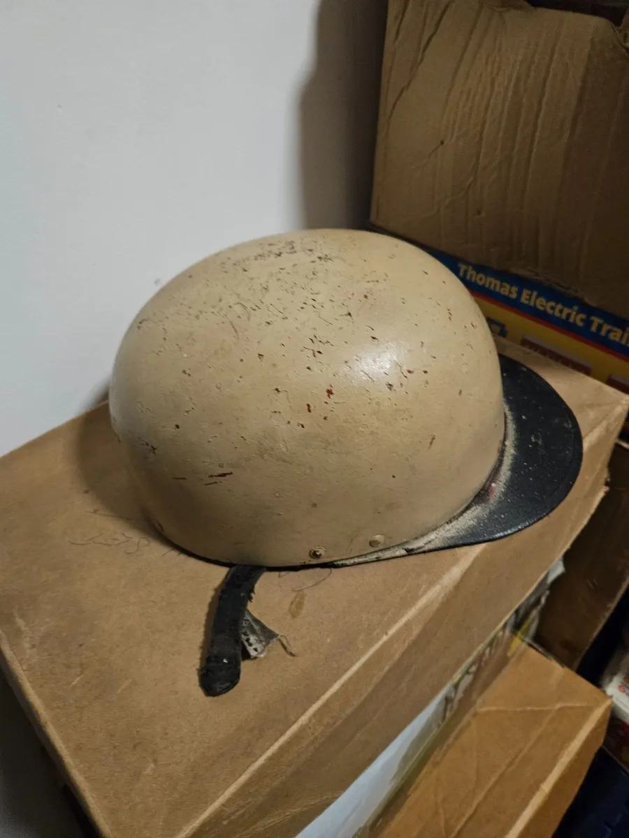 Vintage Motorbike Motor Racing Helmet - Image 4