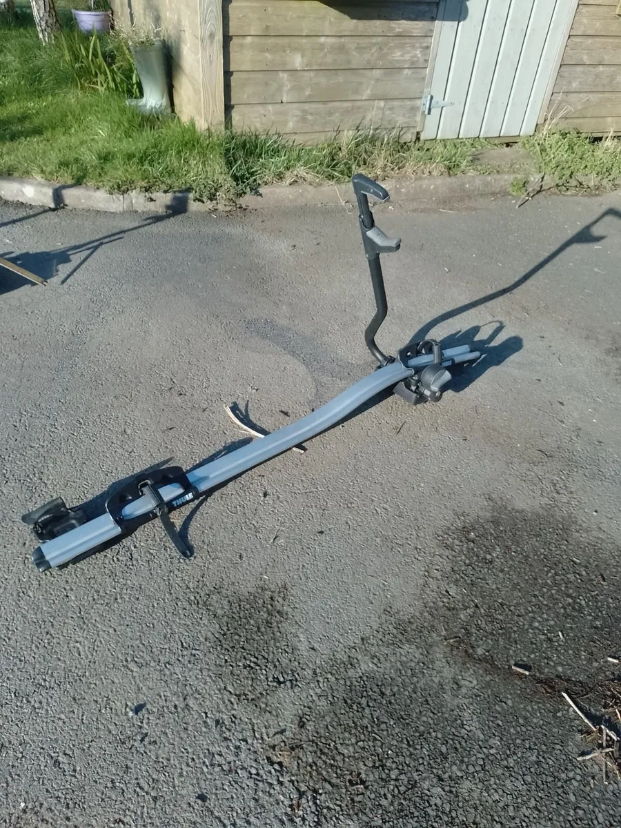 Thule pro-ride roof mounted bike rack - Image 1