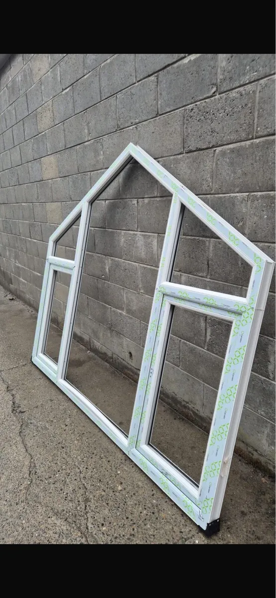 uPvc feature windows - Image 1