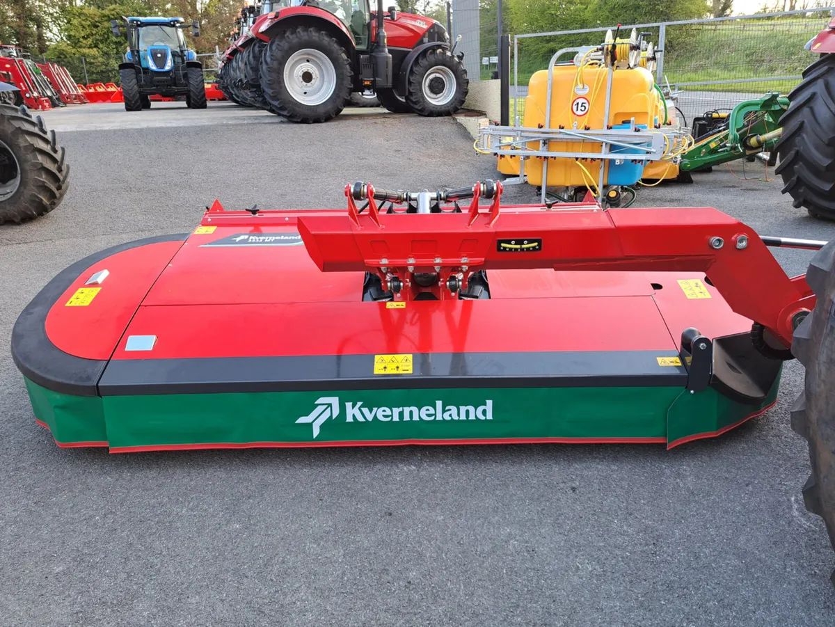 NEW KVERNELAND FRONT AND REAR MOUNTED MOWERS - Image 3