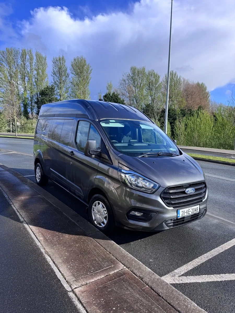 Ford Transit custom. LWB HIGH ROOF TOP SPEC - Image 2