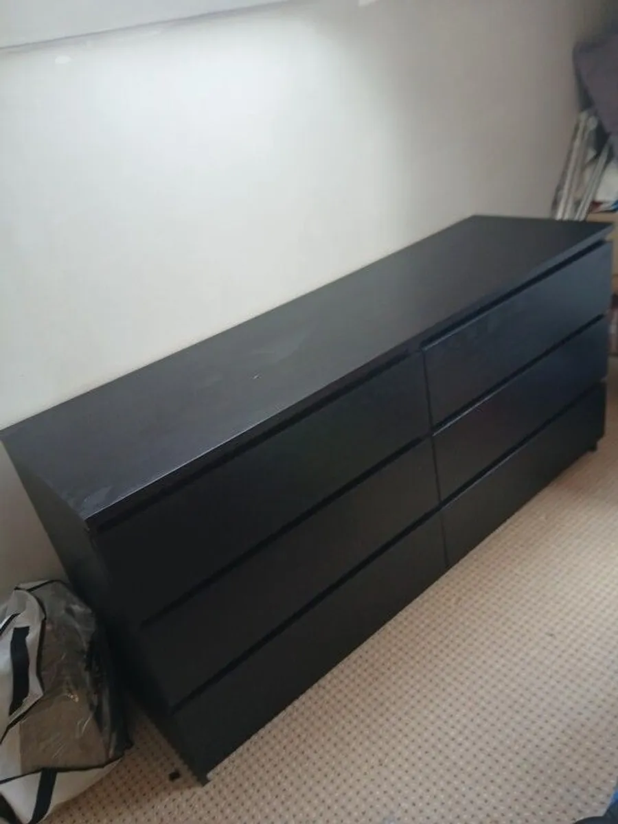 6 drawer chest of drawers - Image 1