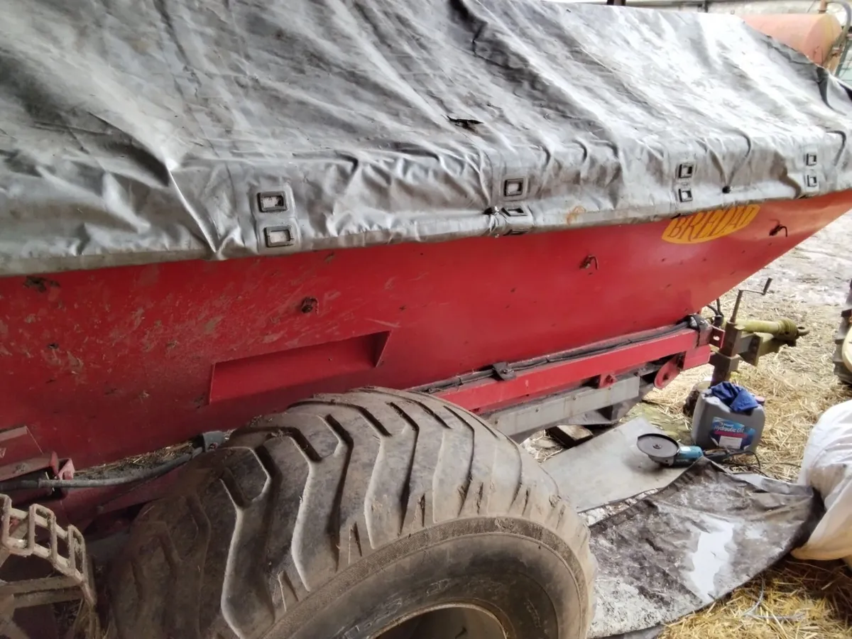 Fert spreader - Image 2