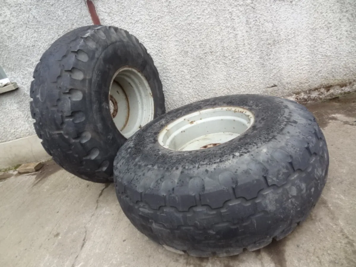 Firestone 23.1R26 Grass Turf Wheels - Image 1