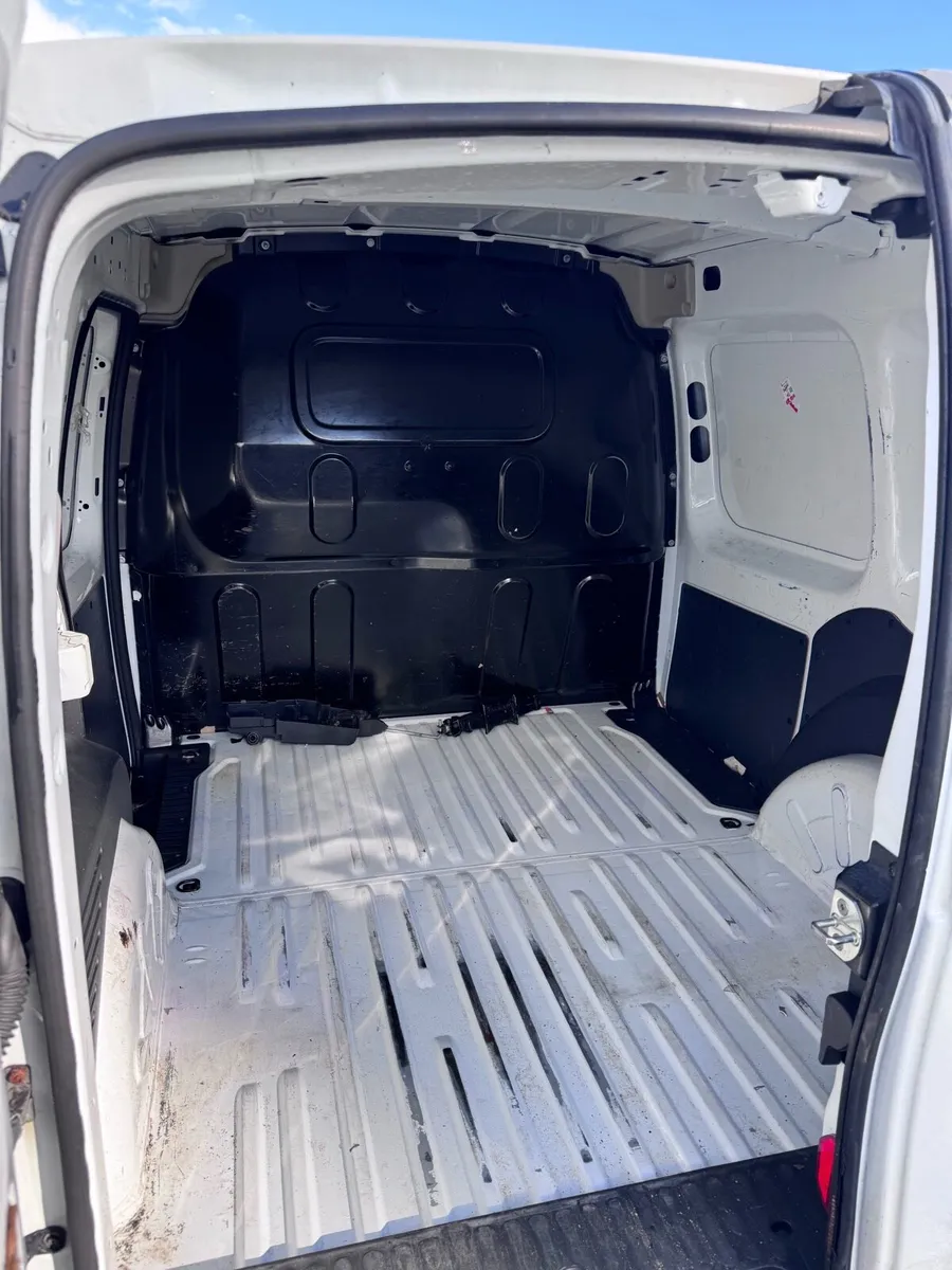 Renault kangoo - Image 4