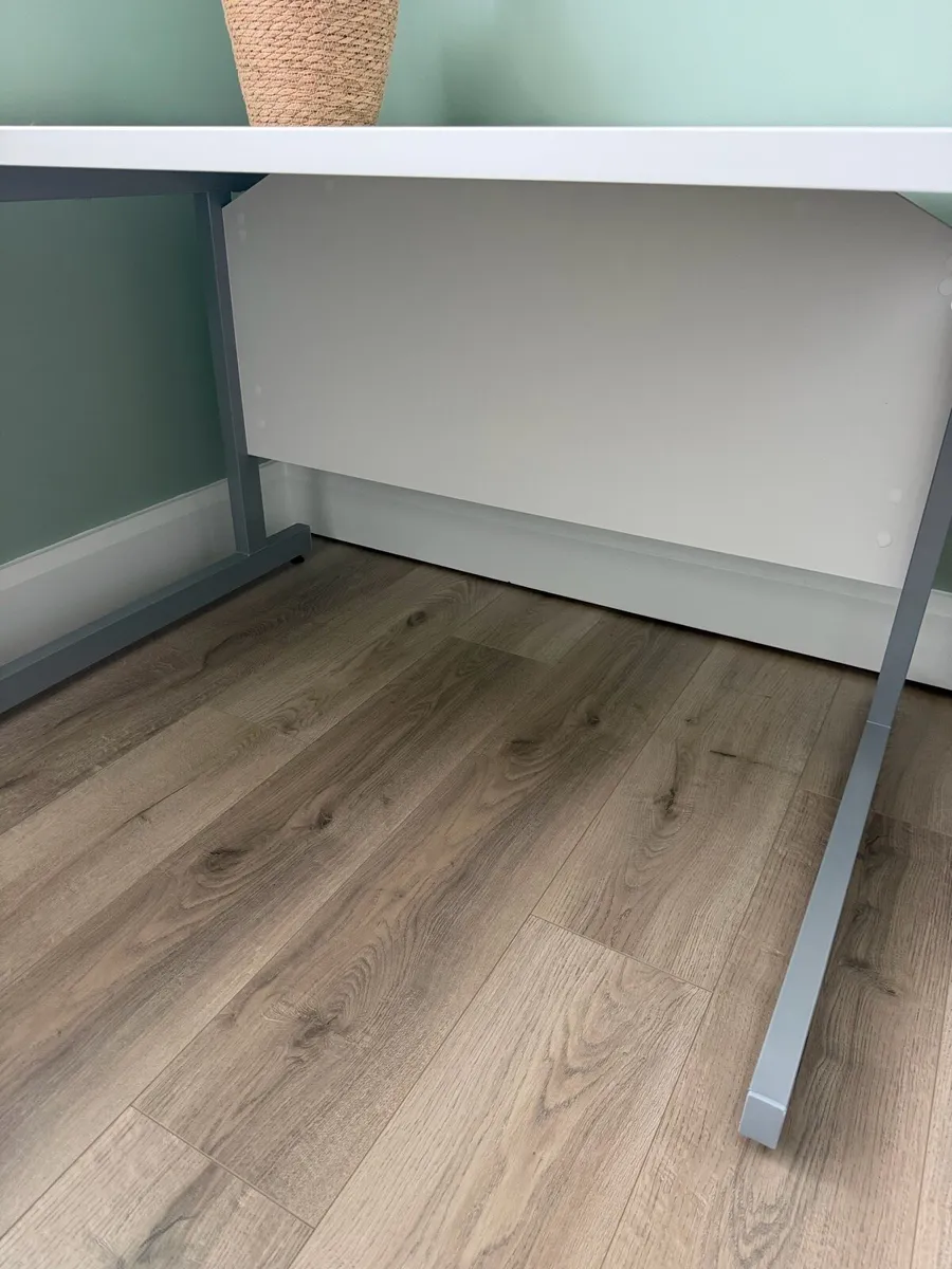 Office Desk - Image 2