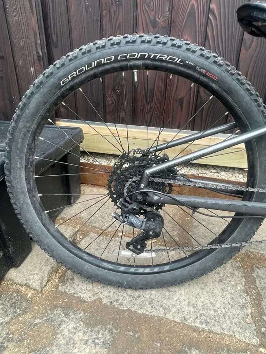 Specialised Rockhopper Mountain Bike - size XS -  Kid - Image 2