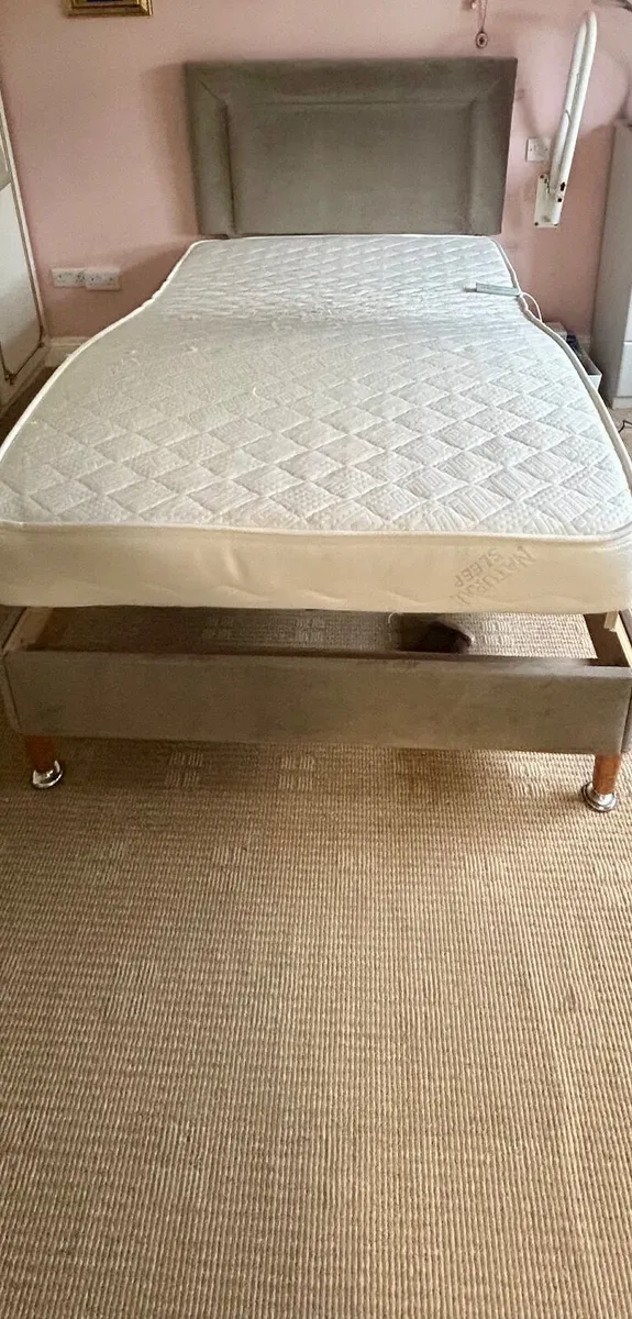 4ft Adjustable Bed - Image 1