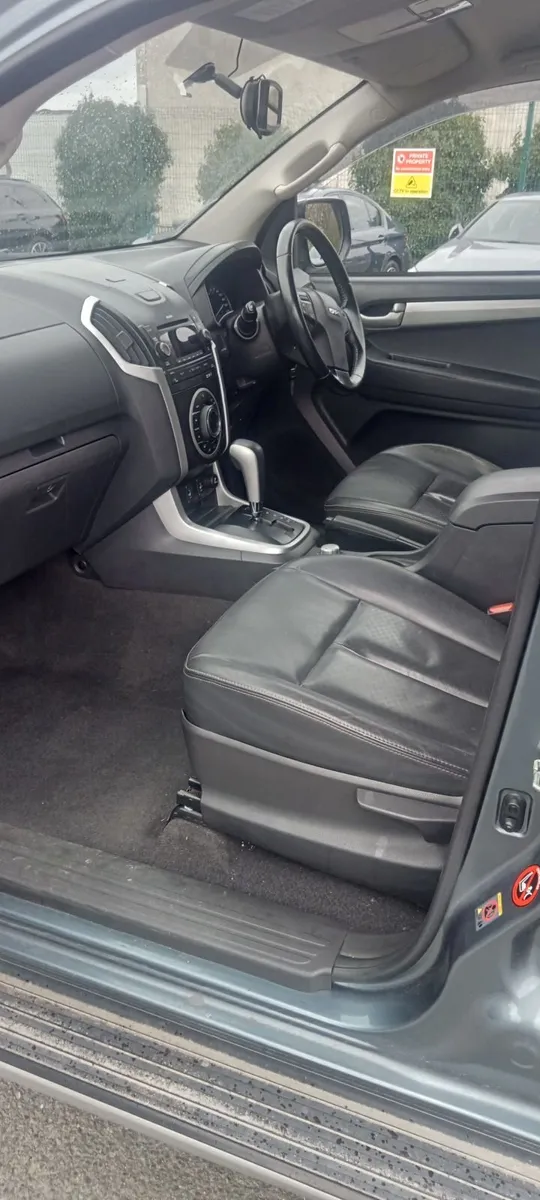 Isuzu Other 2015 - Image 3