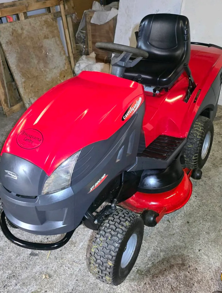 22HP Castelgarden Low hours - Image 3