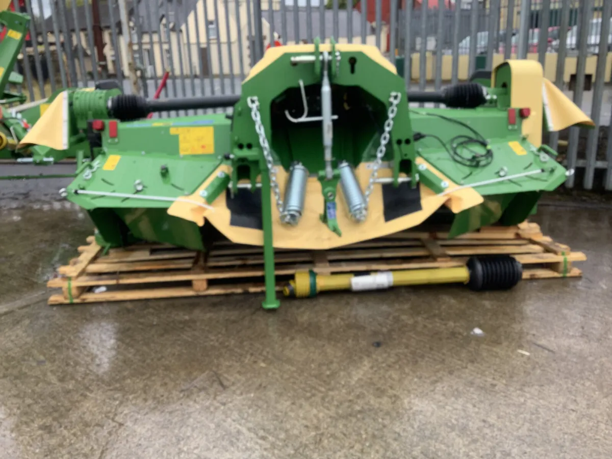 New Krone Front mounted conditioner mower - Image 1