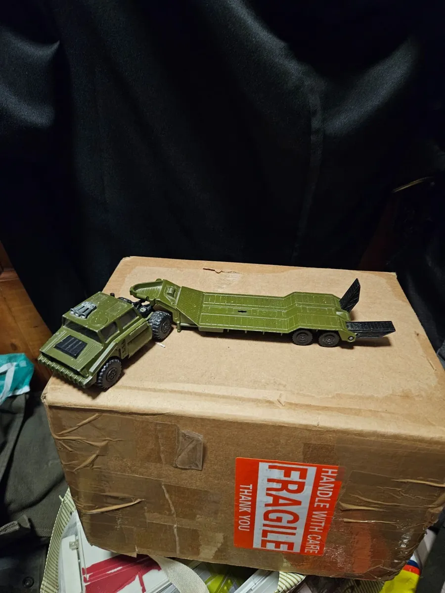 Matchbox Battlekings Tank Transporter - Image 1