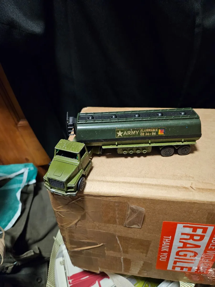 Matchbox Battlekings Fuel Tanker - Image 1