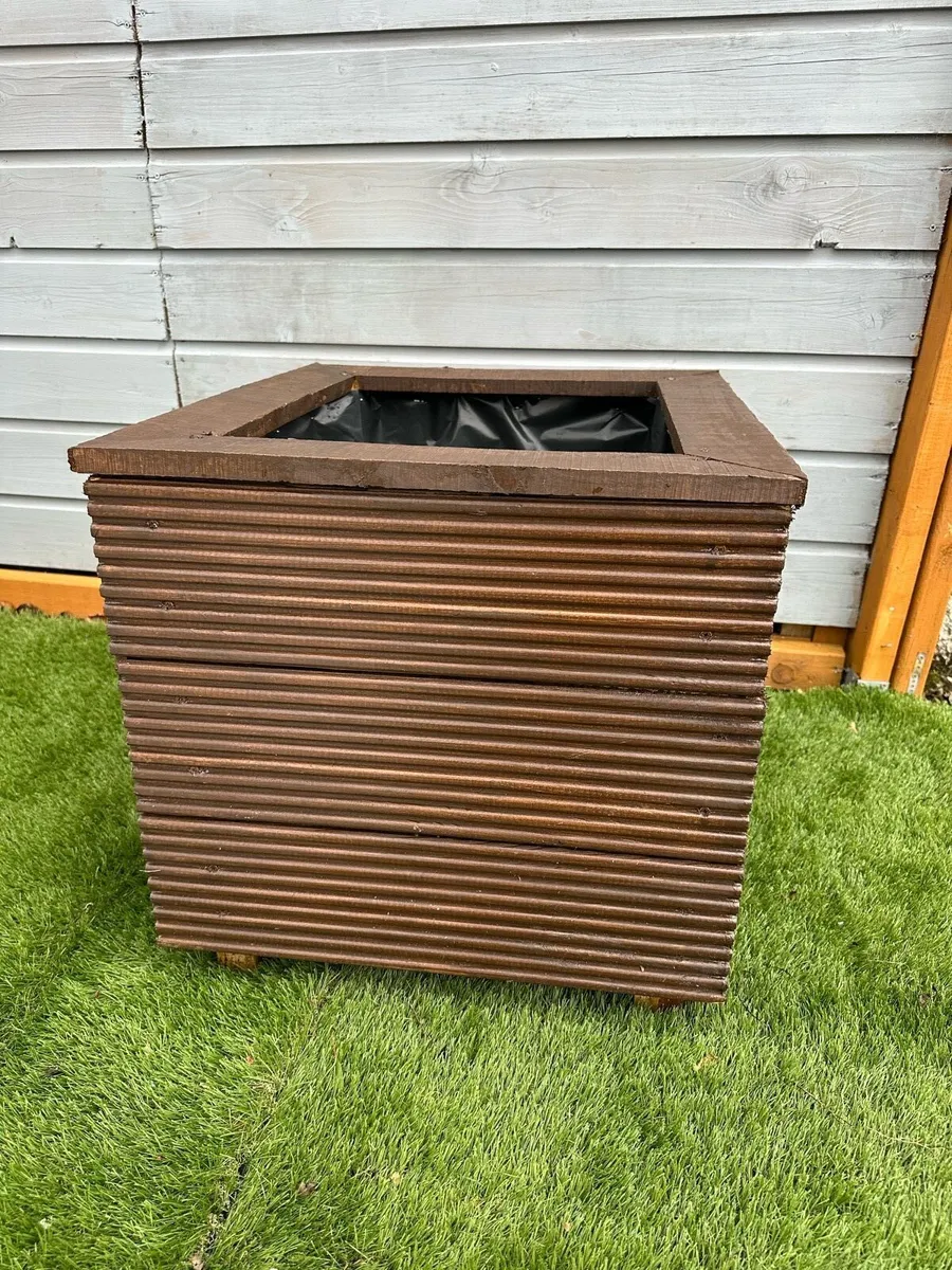 Hand Made Garden Planters - Image 4