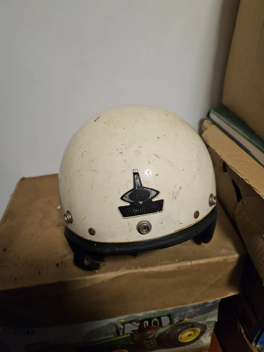 Vintage Motor Racing Motorbike Helmet - Image 1