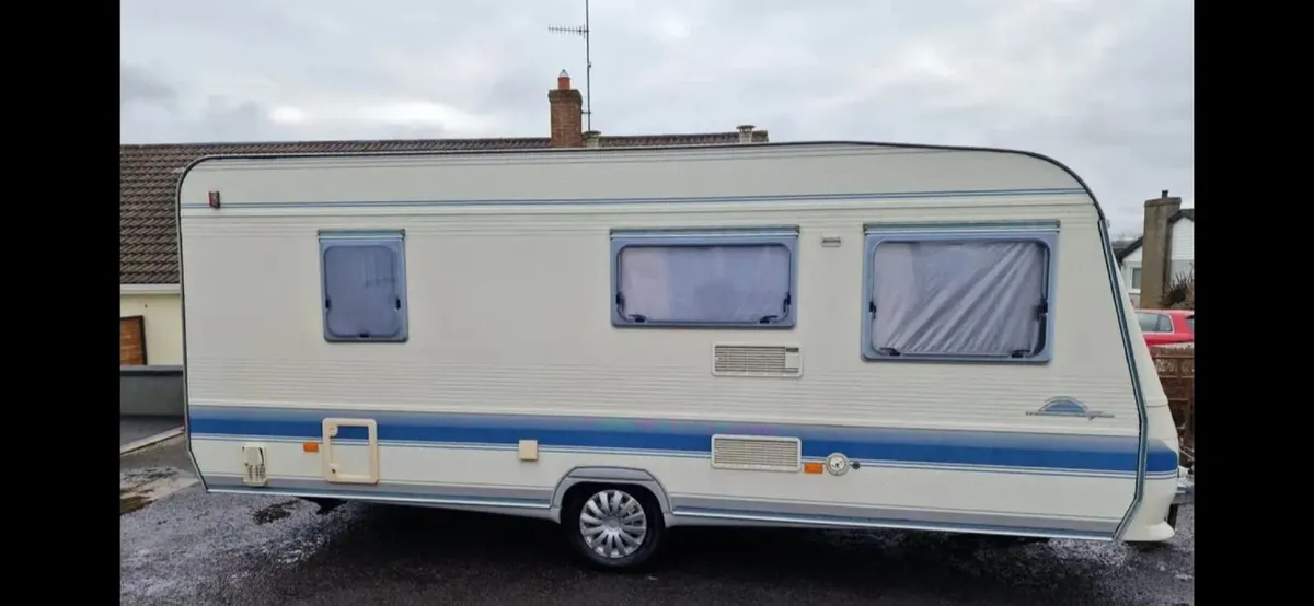 Adria 2003 5 Berth Caravan & Air Awning - Image 1