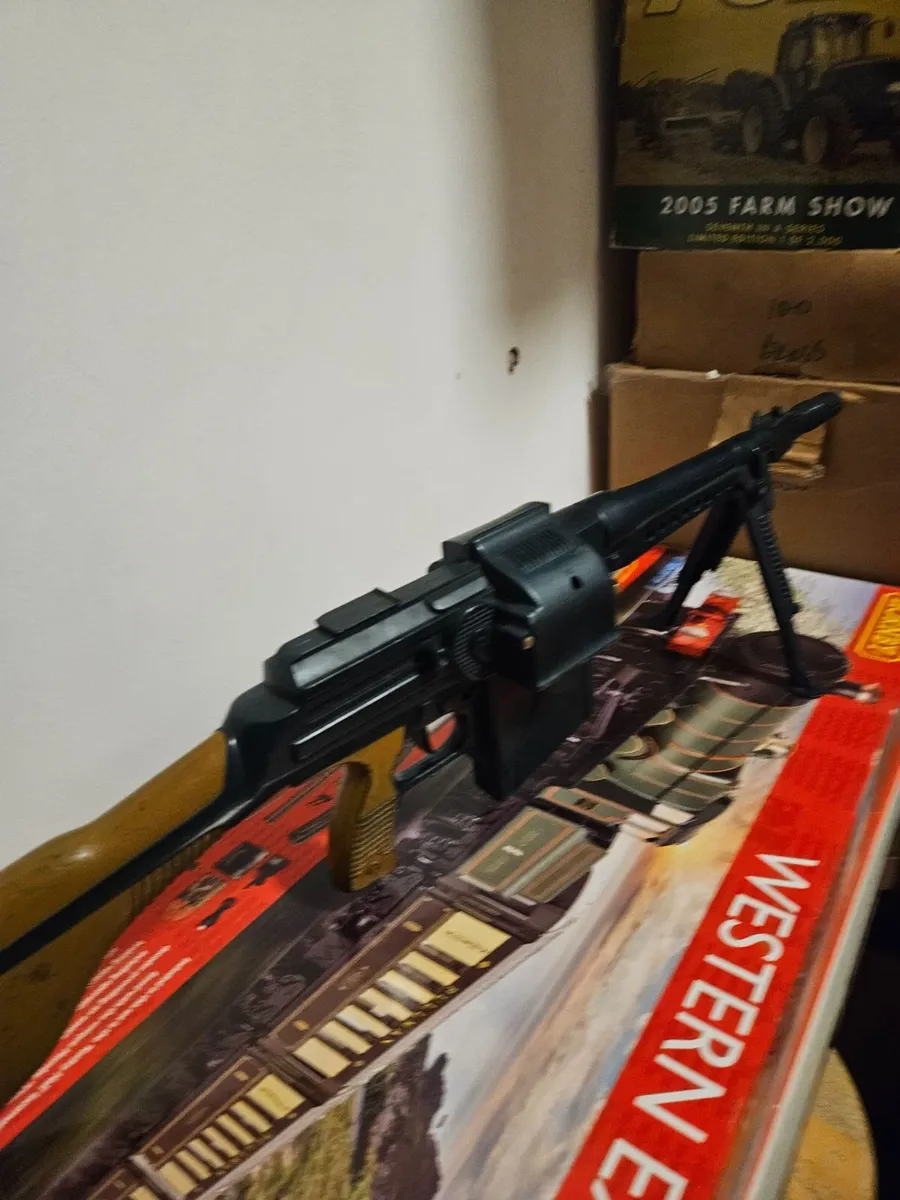 Vintage Marx Plastic Childs Machine Gun - Image 2