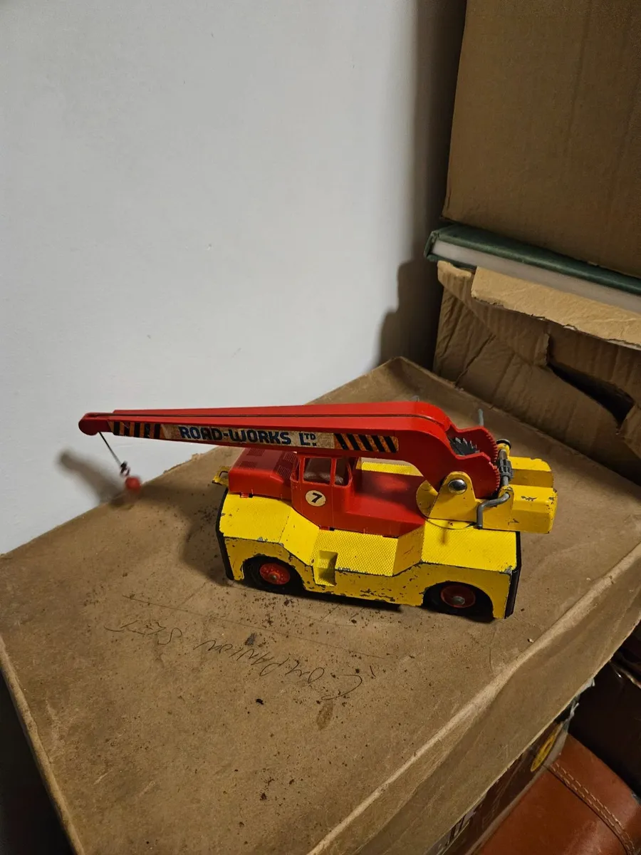 Vintage Triang Pressed Steel Crane - Image 3